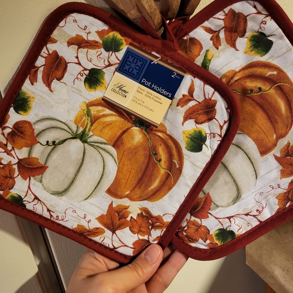 Fall Pot Holders & Oven Mitt. - Picture 2 of 9
